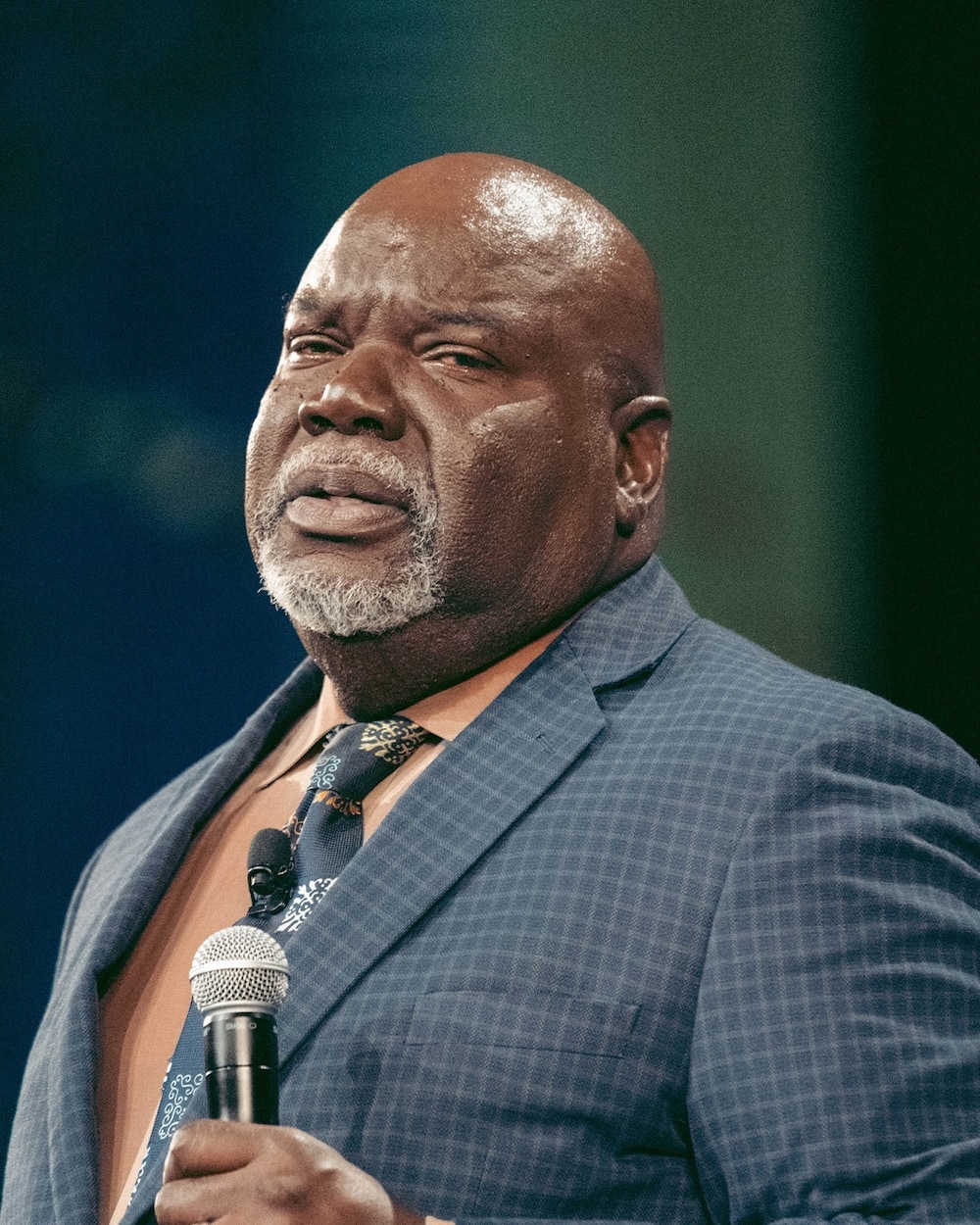 T.D. Jakes net worth, age, children, wife, sermons, quotes, accused