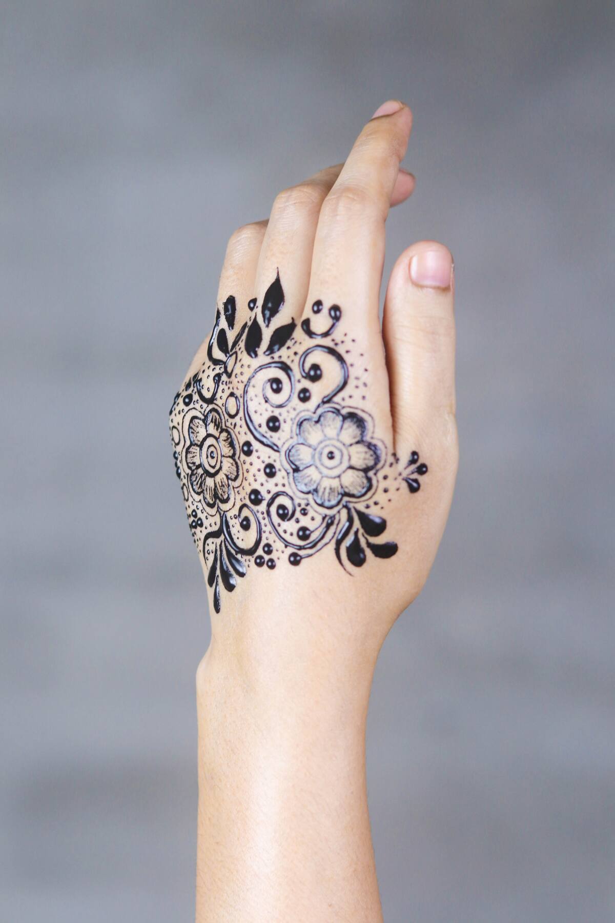 Fluttering Elegance 23 Enchanting Butterfly Henna Designs : Butterfly  outline I Take You | Wedding Readings | Wedding Ideas | Wedding Dresses |  Wedding Theme