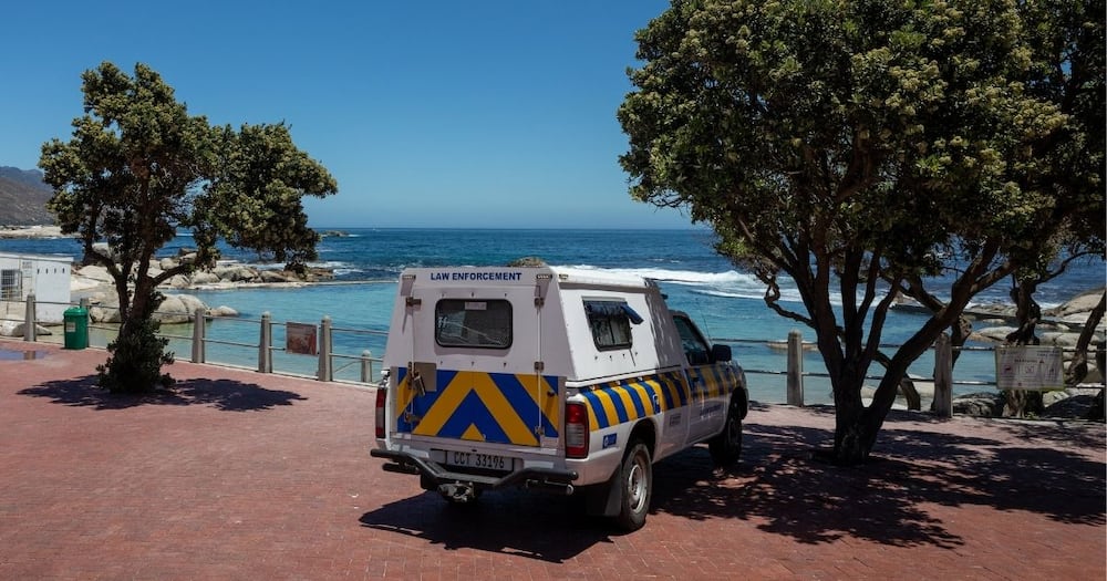 Western Cape: Fleet boost with 58 new bakkies for SA police