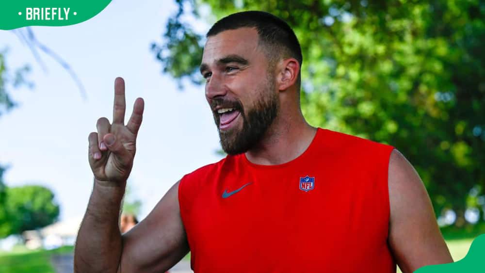 How much is Travis Kelce worth?