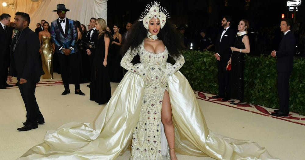 Cardi B s 5 Best Fashion Moments: From Rapper s Court Catwalk to Avante