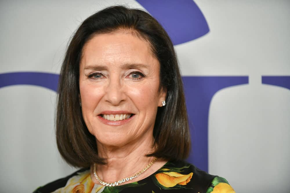 Mimi Rogers at the 47th annual Gracie Awards Gala
