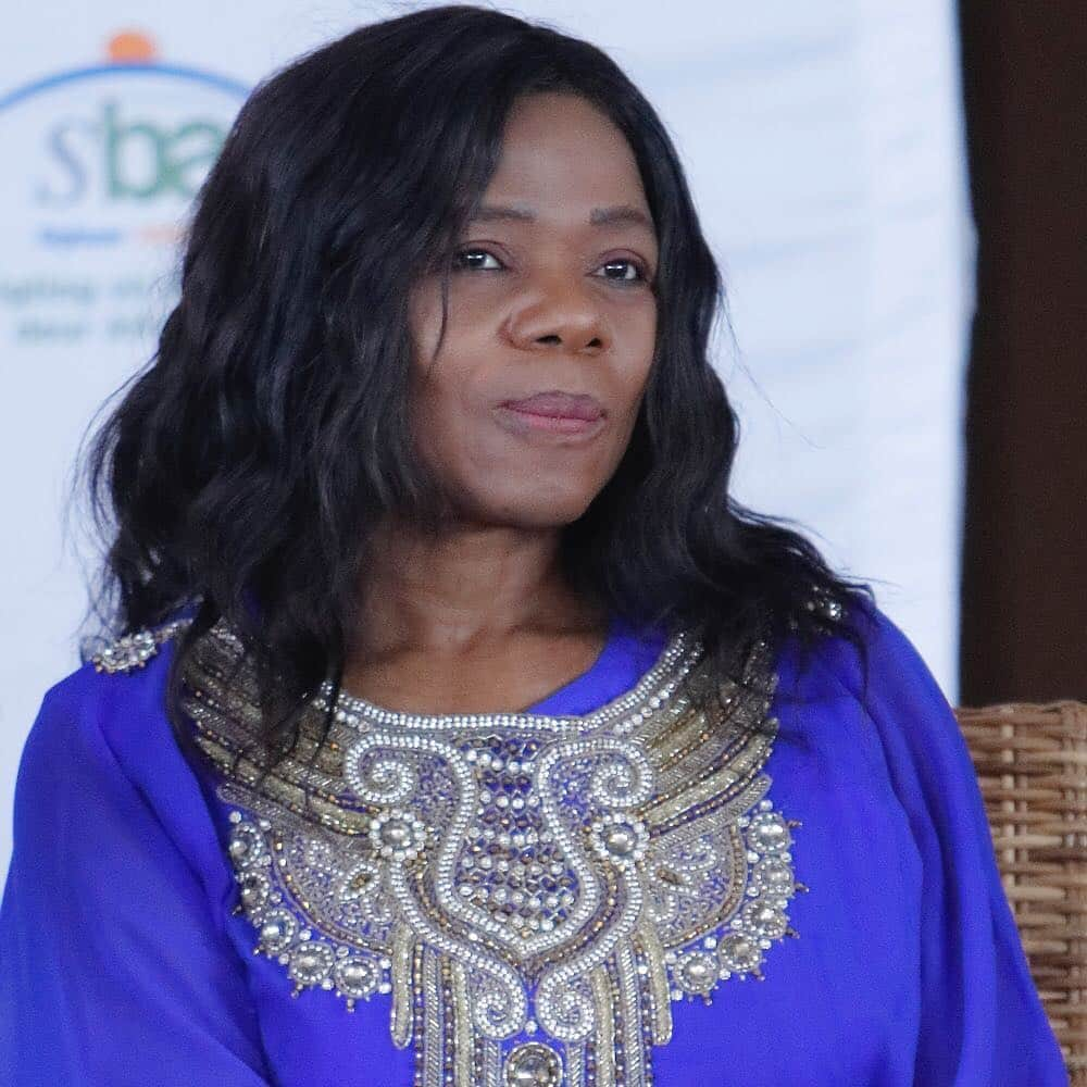 Thuli Madonsela biography: age, children, husband, wedding, education, qualifications, books, awards, quotes and contact details