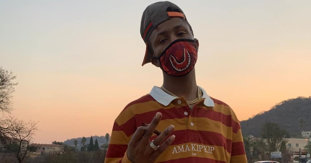 Haibo, Emtee, cautions fans, about a scammer, impersonating him, on Facebook