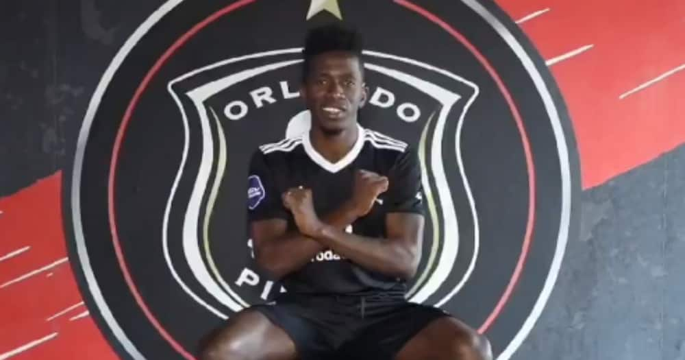 Orlando Pirates sign Jean-Marc Makusu