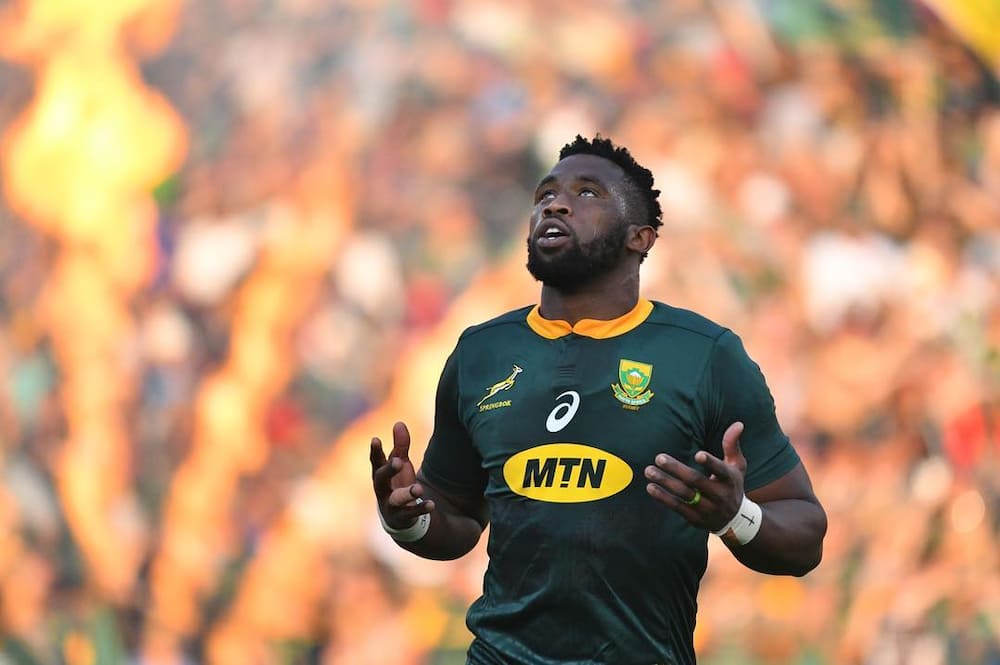 Siya Kolisi biography: age, measurements, children, wife, education, injury, club, salary, car and Instagram