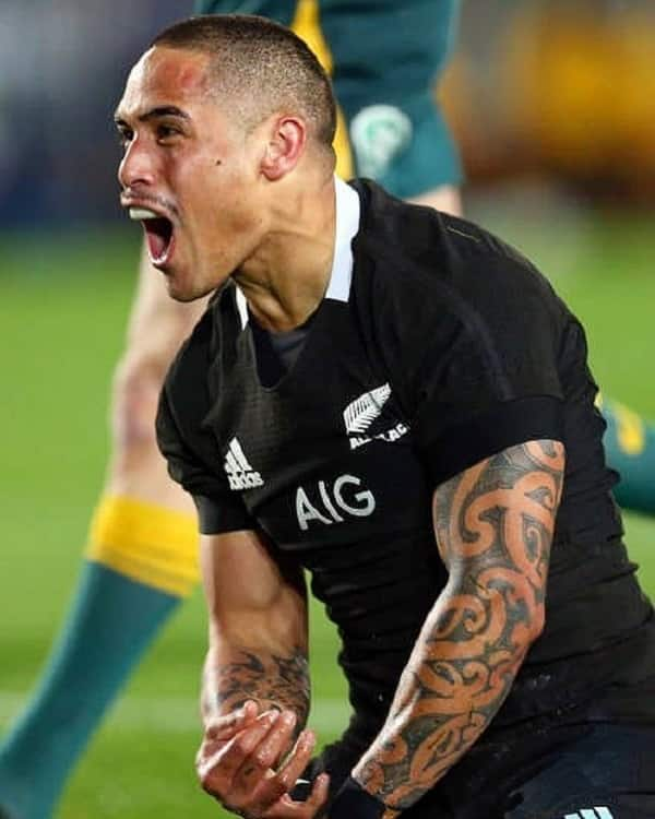 Aaron Smith biography: age, measurements, girlfriend, All Blacks, current club, stats, salary and Instagram