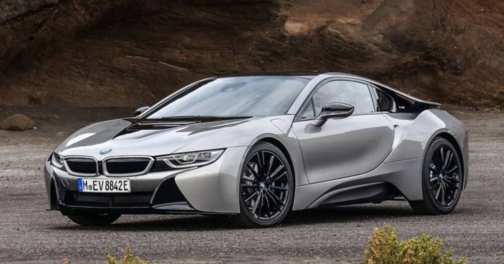 BMW i8, Rolls Royce Ghost, Tesla Roadster Oscar Winner Will Smith’s Awesome List of His Cool Whips Revealed