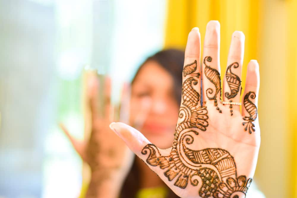 mehndi designs