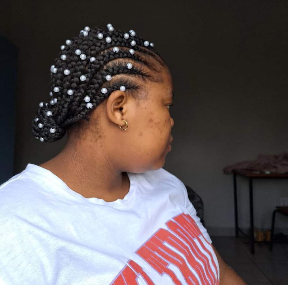 Mzansi divided over hairstyle on social media.