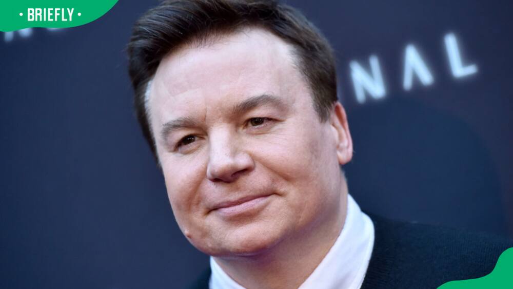Mike Myers attending the premiere of the Terminal film