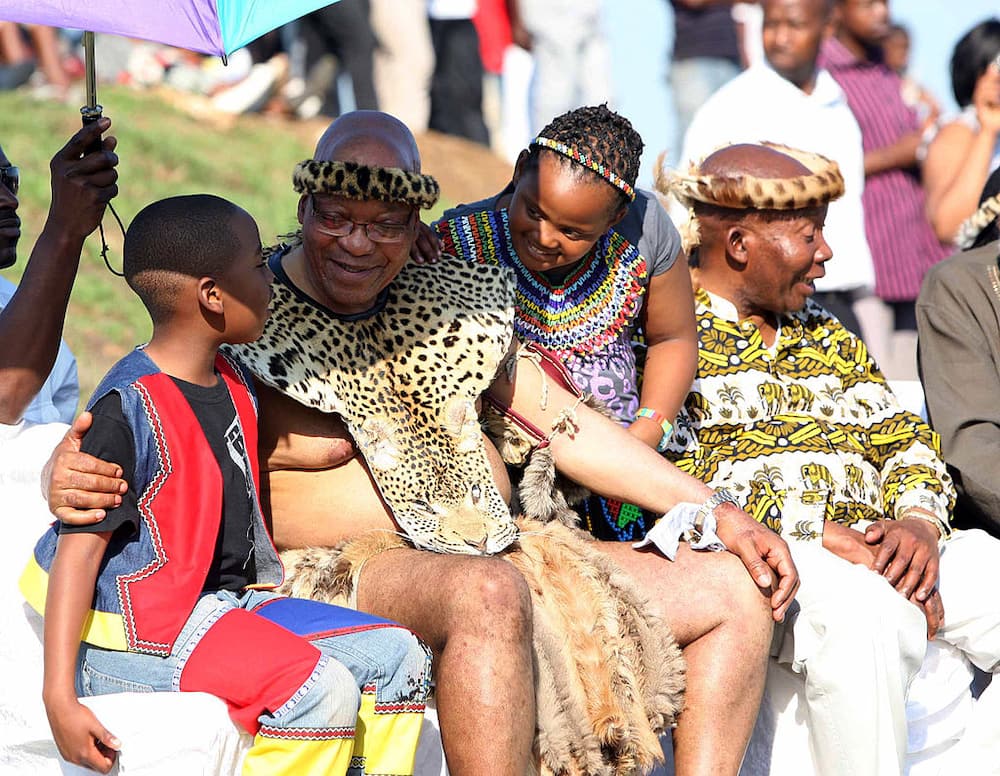 Jacob Zuma with his children