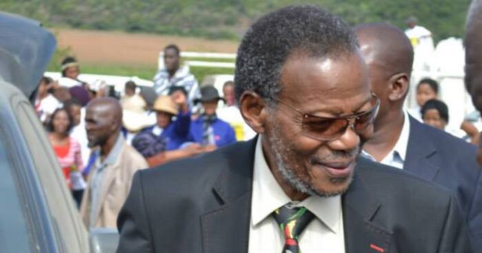 Prince Mangosuthu Buthelezi Lashes Out at Zulu Royal ...