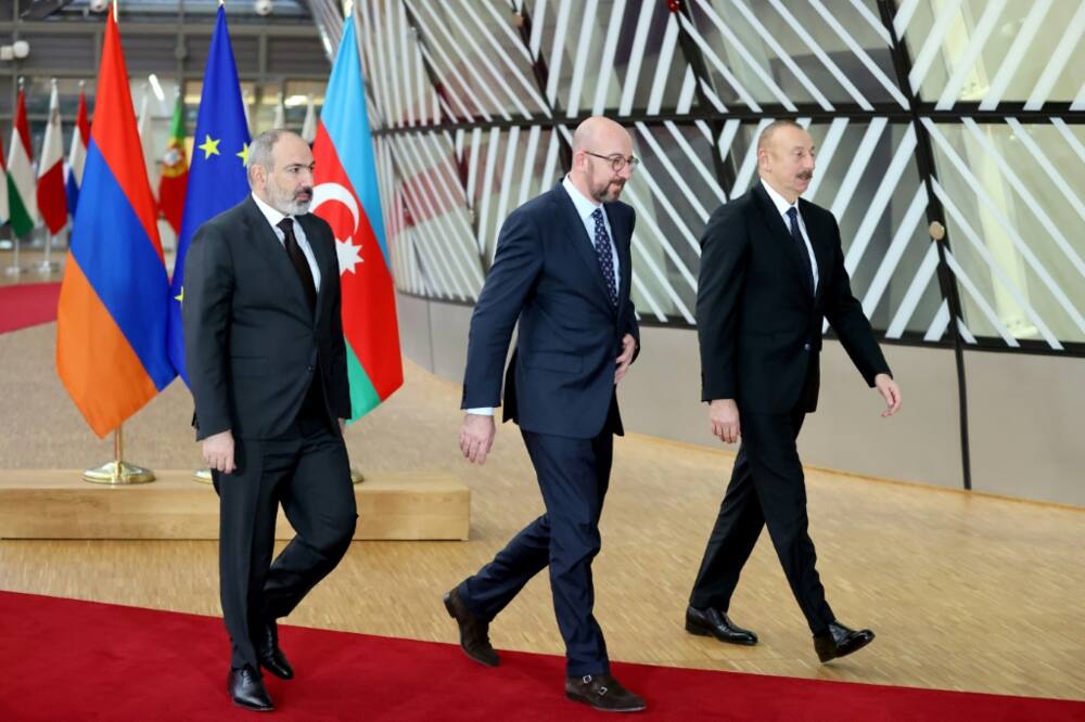 Armenian Prime Minister Nikol Pashinyan (L), President of the European Council Charles Michel (C) and Azerbaijan's President Ilham Aliyev meet in Brussels in April 2022 amid renewed tensions over the disputed region of Nagorno-Karabakh