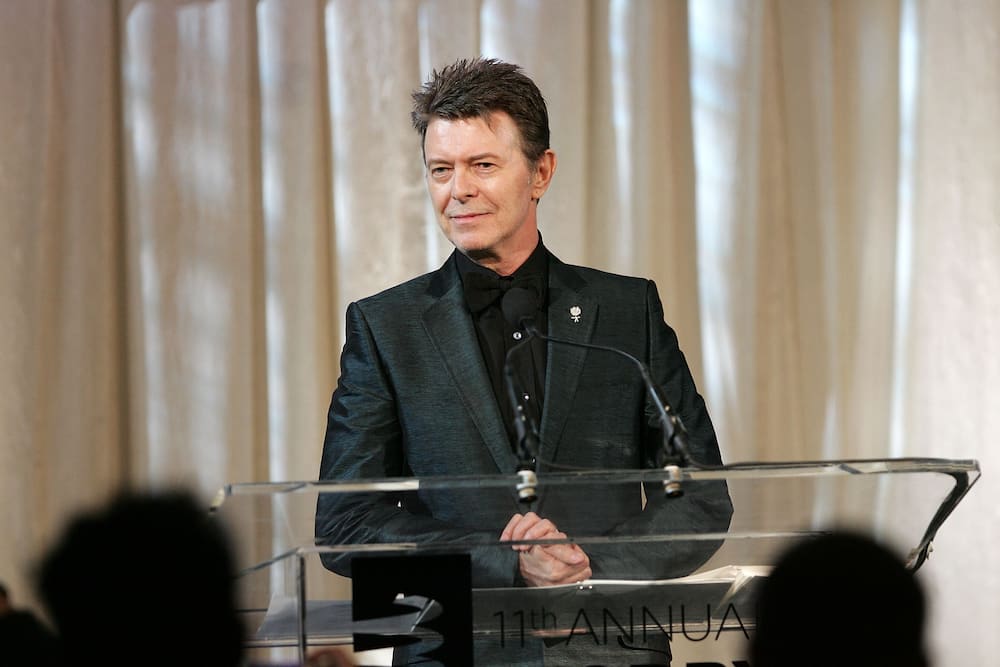 David Bowie accepting the Webby Lifetime Achievement Award