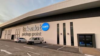 Takealot launches Cape Town pick up point complete with delivery robots, shoppers can receive order in 3 mins