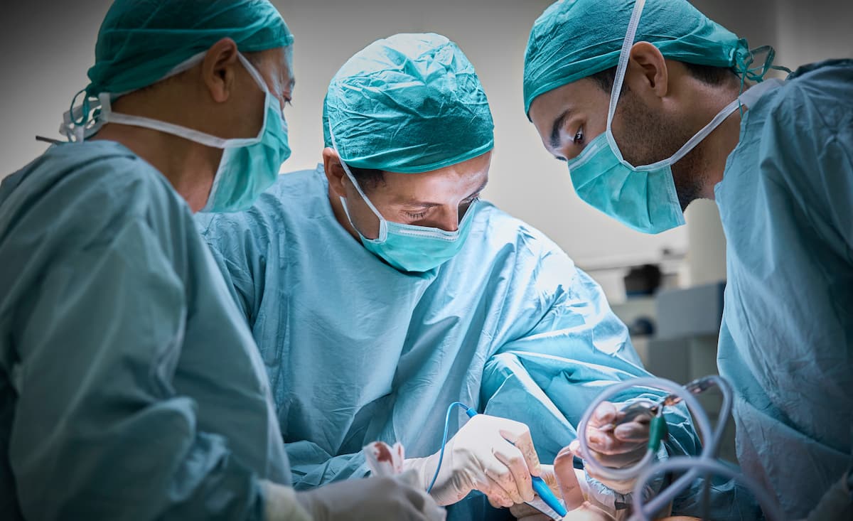 salary-of-a-surgeon-in-south-africa-2022-10-highest-paying-medical