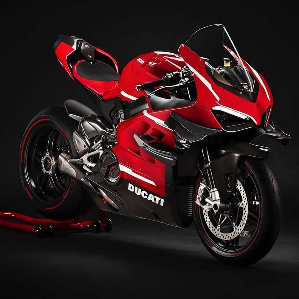 What Is The Fastest Motorcycle In The World Top 10 Legal Road Bikes   33fe1dce5aafdf1b 