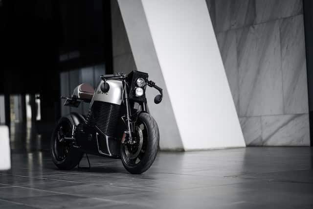 Can I drive an electric motorcycle with car licence?