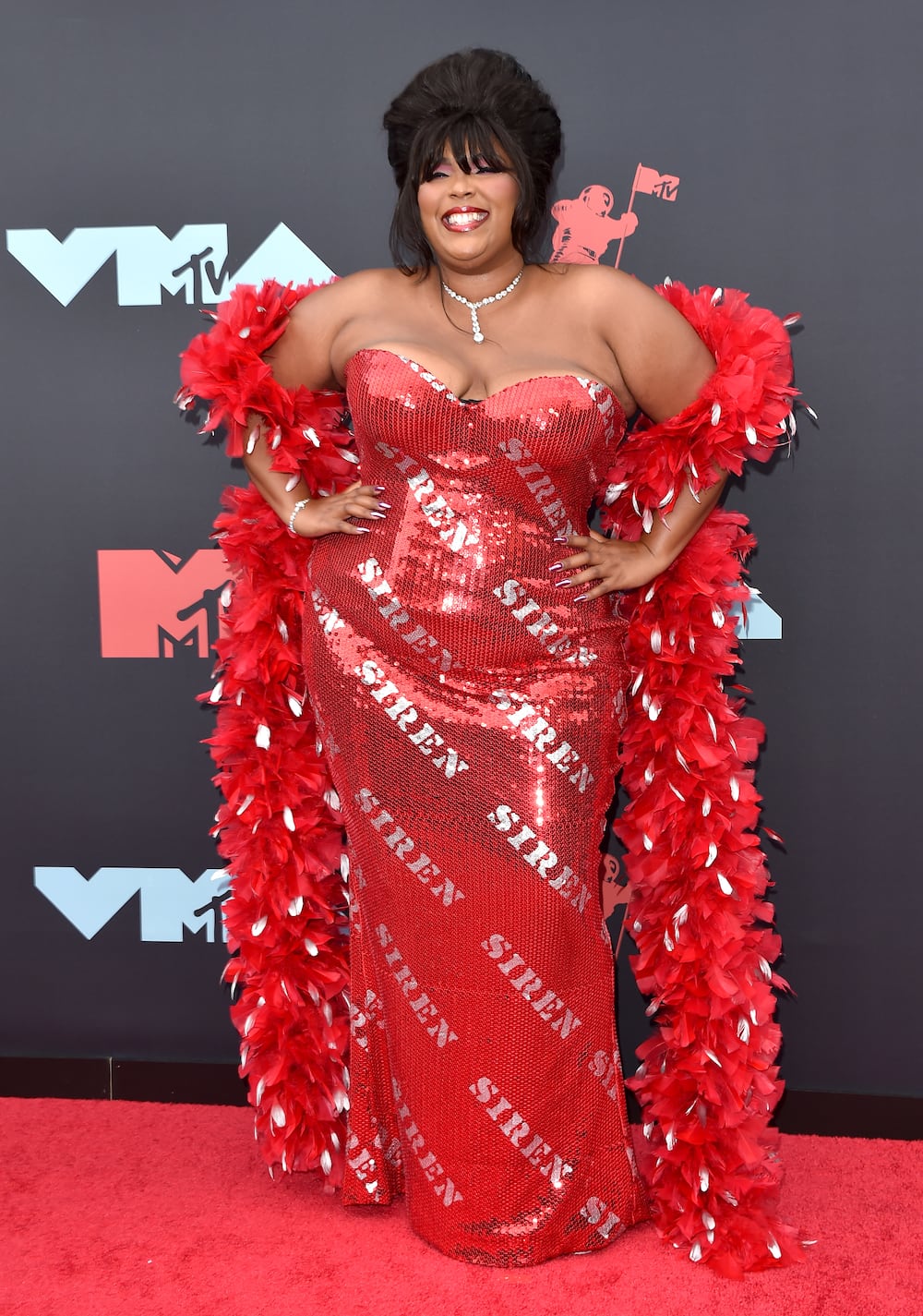 Lizzo's red carpet outfit
