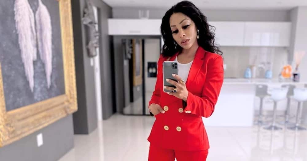 Eish: Khanyi Mbau luxury vehicles allegedly repossessed by bank