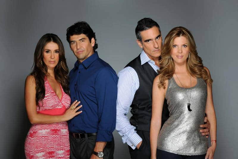 Behind Closed Doors Telemundo cast plot summary full story