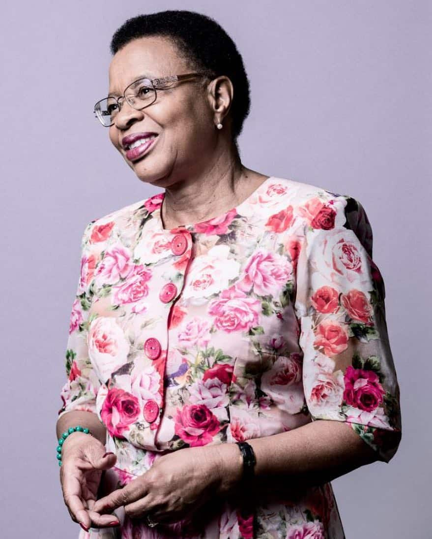 Graca Machel biography: age, children, husband, Nelson Mandela, trust, hall and famous quotes