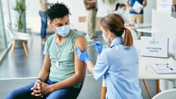 Professor warns of another Covid-19 wave, encourages South Africans to vaccinate