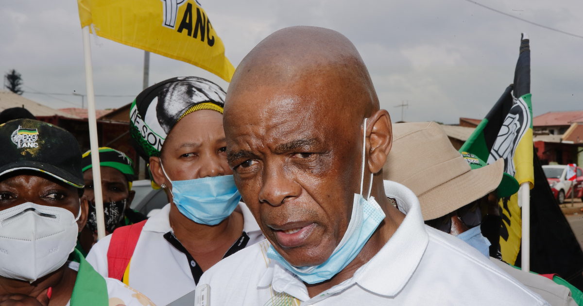 Magashule Adamant That He Won T Step Aside Ahead Of Corruption Probe