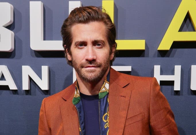 Jake Gyllenhaal posed for a photograph