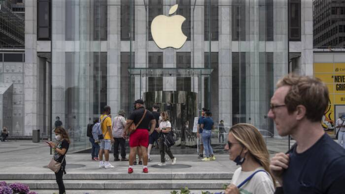 Covid19 continues to Impact businesses, Apple Inc stores close down due to rise in infections