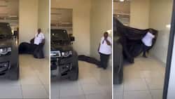 Woman buys husband a brand new Land Rover Defender, he couldn’t believe his eyes: People live for the joy