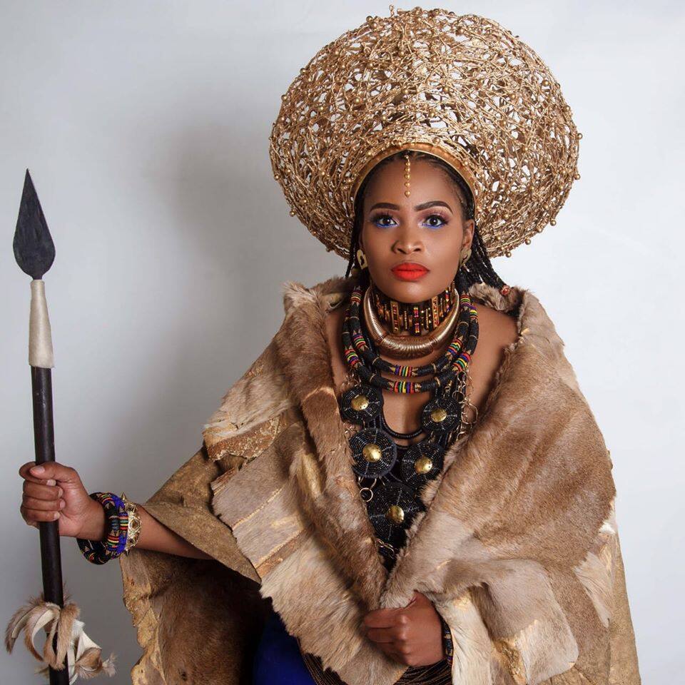 Amazing photos of Ayanda Borotho looking like an African queen