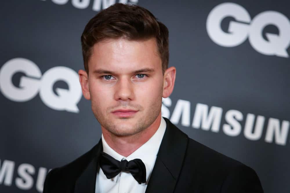 Jeremy Irvine at the 'G.Q. Men Of The Year Awards
