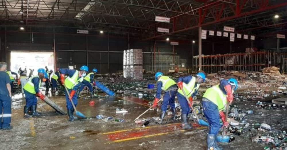 SAB, Mzansi, Clean Up, Facilities