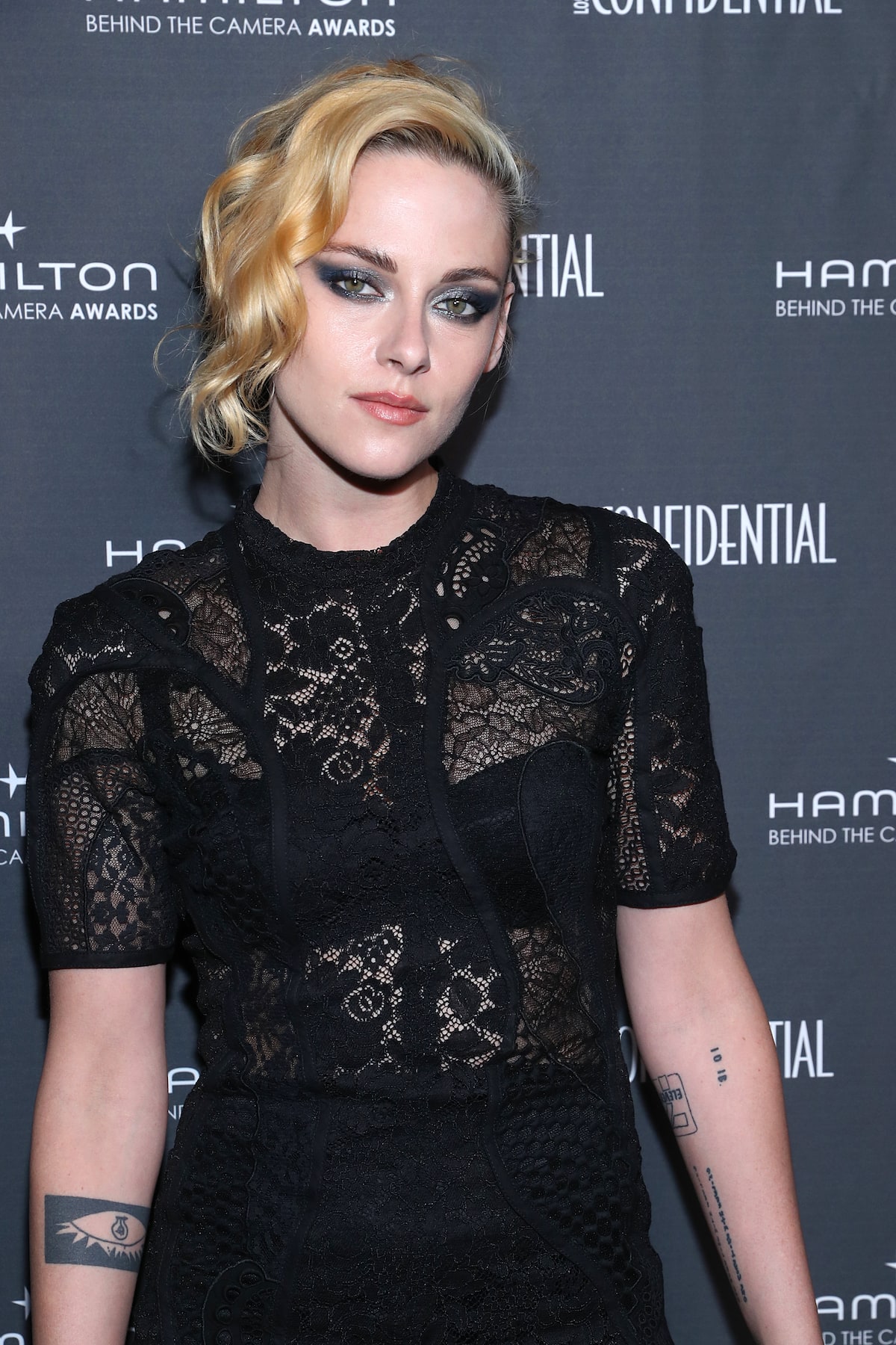 Is Kristen Stewart gay or bi? Who is her current partner, Dylan Meyer? pic picture