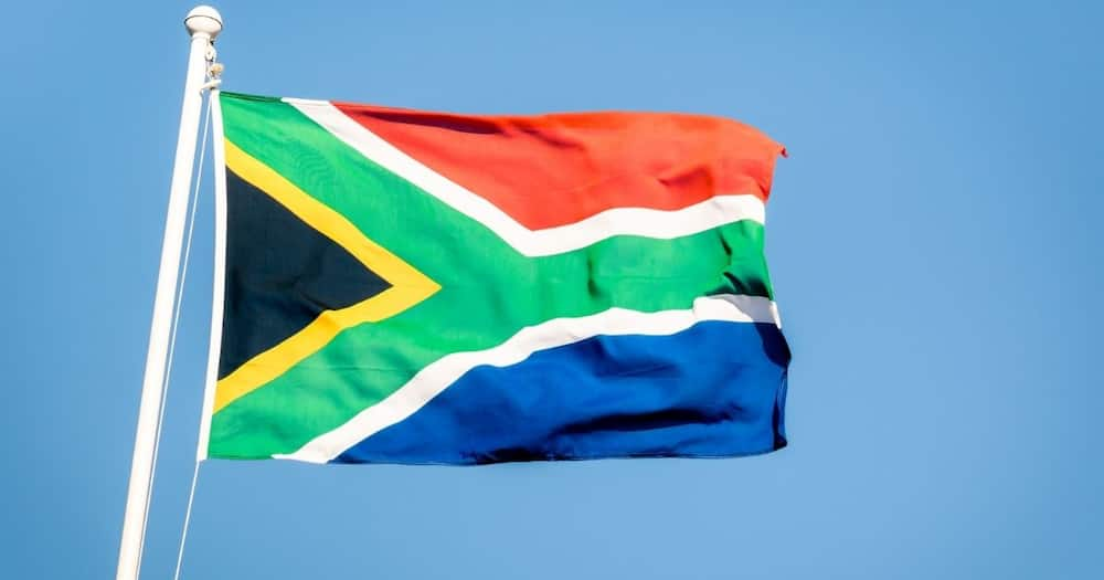 Peeps raise awareness on Mzansi through #PrayForSouthAfrica