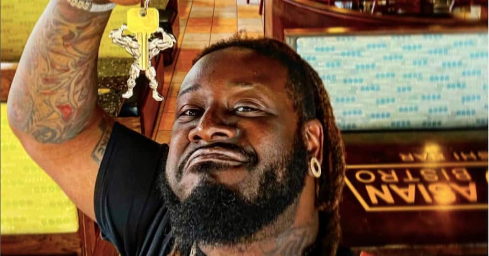 T-pain, musician, rapper, Grammy award-winning, buys a new restaurant, parents' legacy, experience