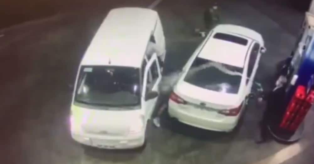 Tjo: Thugs Flee Covered In Petrol After Victim Showers Them at Station