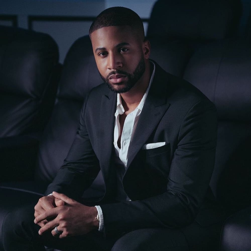 Devale Ellis Net Worth Revealed: Peek Into His Fortune! 2 Devale Ellis Net Worth Revealed: Peek Into His Fortune!