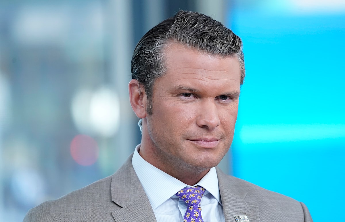 Pete Hegseth's Net Worth, Age, Family, Height, Salary, Profiles, Net ...