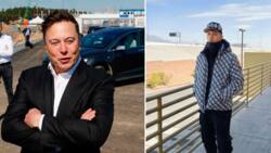 "Tacky": Young man flexes cash stash, hints that he's richer than Elon Musk