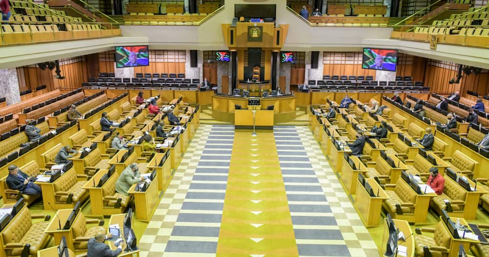 'Everything Gets Stolen in SA': Mzansi Wants to Know How Criminals Stole Copper Cables From Parliament
