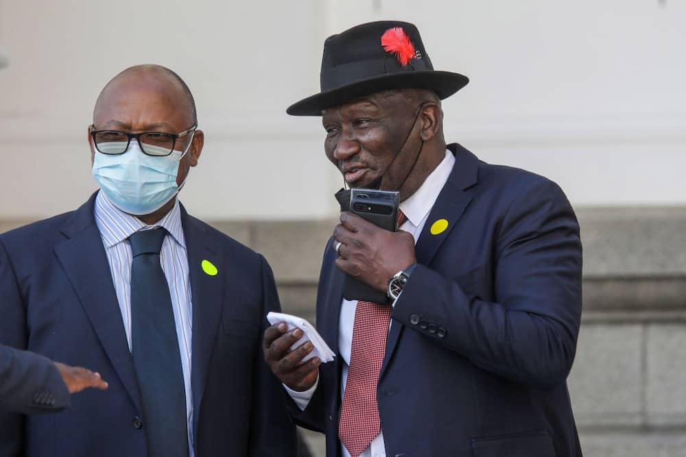 Khumbuza Cele’s Twitter Khumbuza Cele’s Twitter