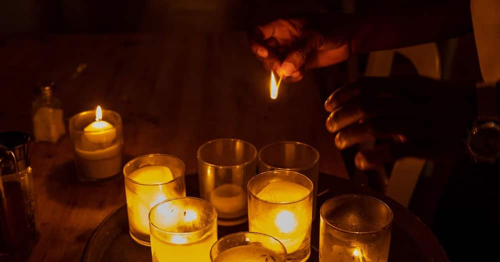 South Africans, candles, emergency lights, loadshedding stage 6, supermarkets