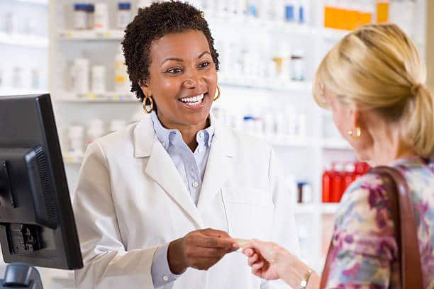 What are the minimum requirements to study pharmacy in South Africa?