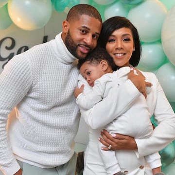 Devale Ellis age, wife, education, NFL, new house, YouTube, net worth ...