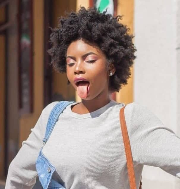 25 Cute Short Curly Hairstyles For Black Women To Try In 2020