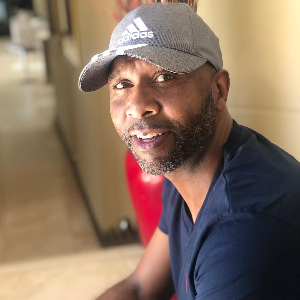 Lucas Radebe Age Children Wife Parents Position Stats Current Job Salary Cars House Instagram And Net Worth