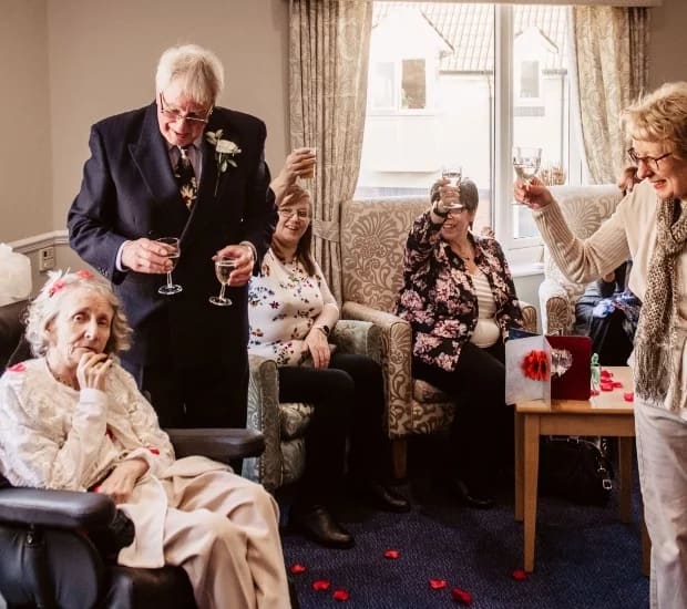 Elderly lovebirds finally get married after 43 years of dating